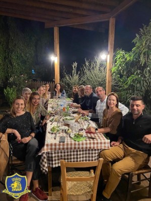 Rempetiko tragoudi night out